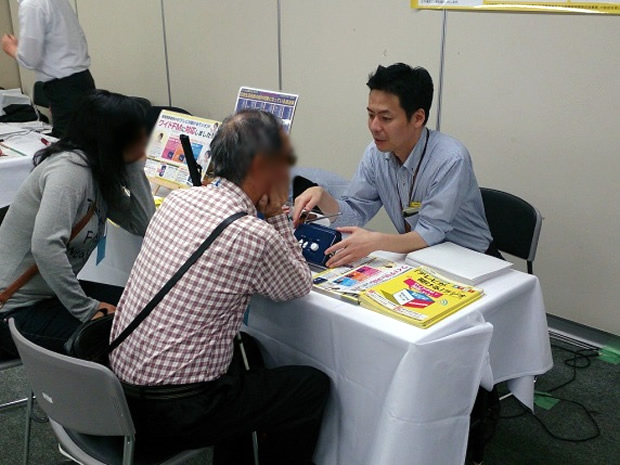アステム　ブースの様子